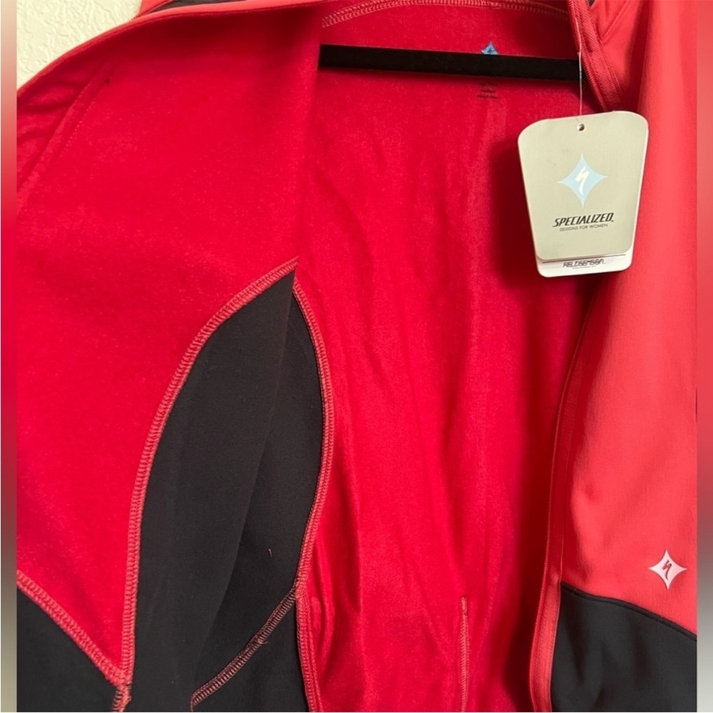 Specialized Eureka Jersey Jacket in Rose - Picture 9 of 11